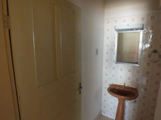 Casa reformada com 3 quartos no Centro — foto 11