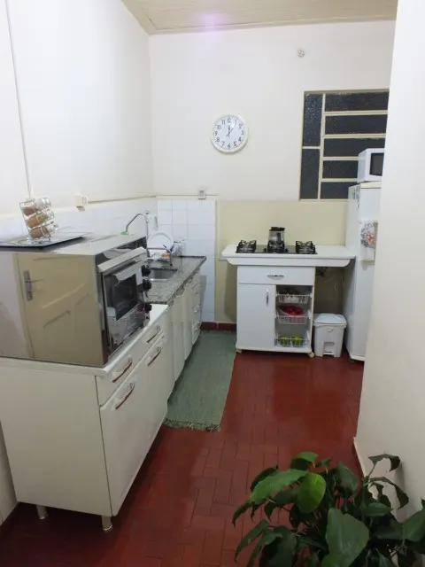 Casa reformada com 3 quartos no Centro — foto 10