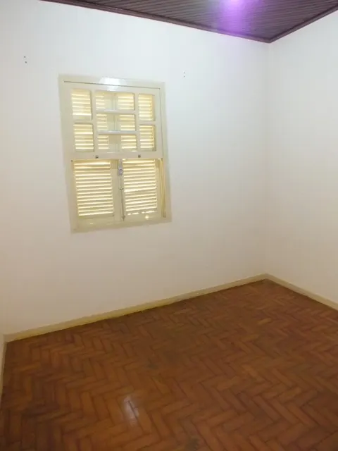 Casa reformada com 3 quartos no Centro — foto 7