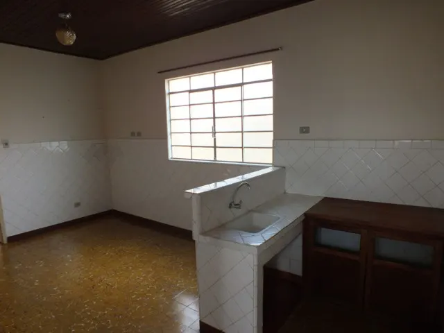 Casa reformada com 3 quartos no Centro — foto 8