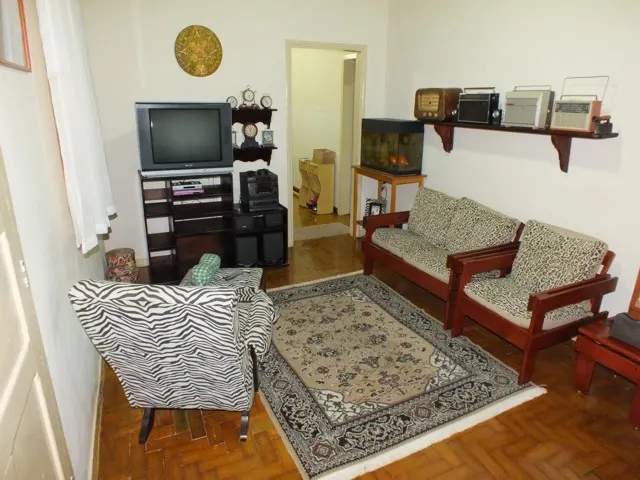 Casa reformada com 3 quartos no Centro — foto 4