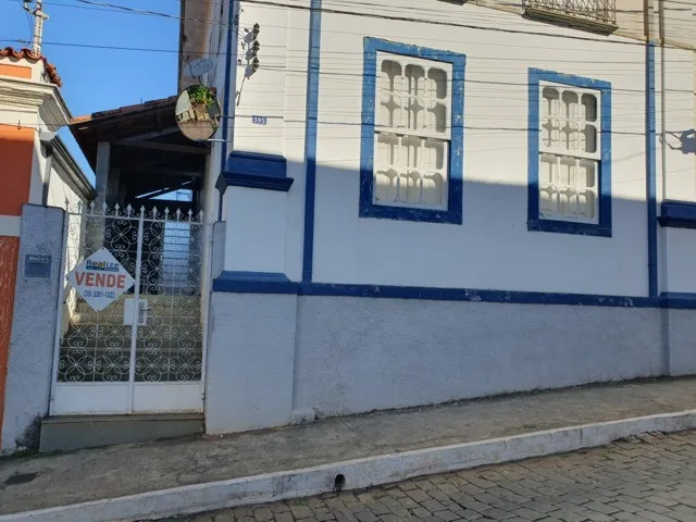 Casarão colonial com 4 quartos perto da Praça Dom Ferrão — foto 1