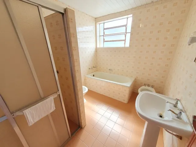 Casarão do século XVIII com cômodo comercial no Centro — foto 27