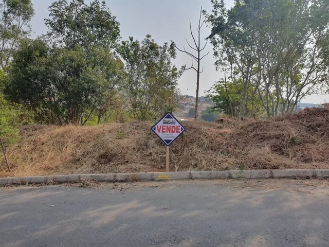 Lote de 211 m² na Estação (lote E) — foto 1