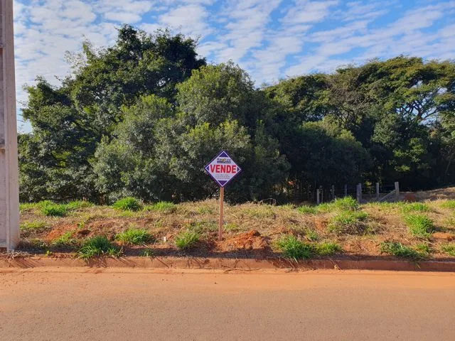 Lote de 300 m² na entrada do Vila Verde II — foto 1