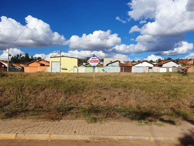 Lote plano de 200 m² no São Domingos (lote 148) — foto 1