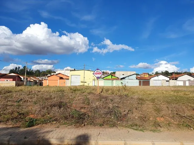 Lote plano de 200 m² no São Domingos (lote 147) — foto 1