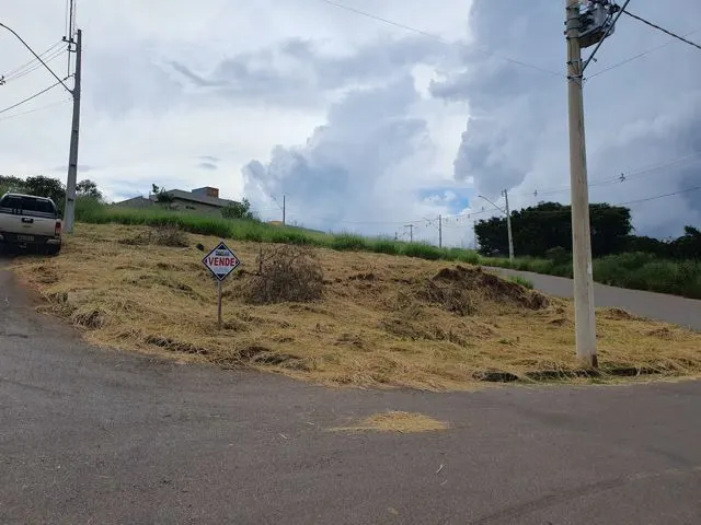 PROMOÇÃO LOTE GRANDE NO CHÁ - 342.59m² - DUAS ESQUINAS — foto 2