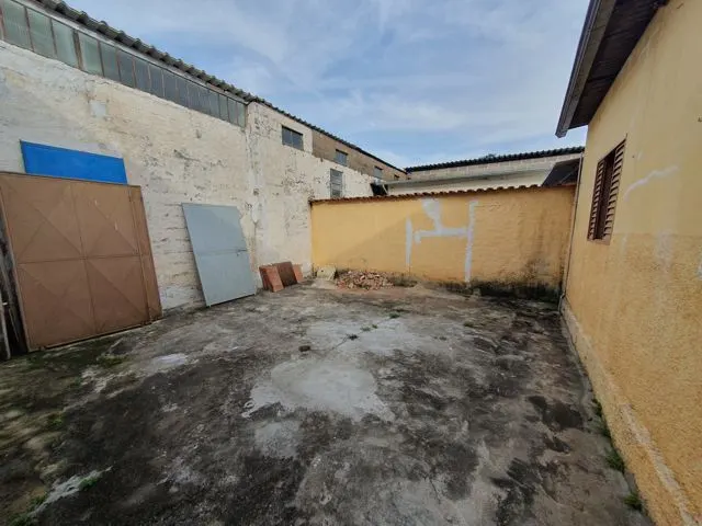 Casa com 3 quartos no Xororó — foto 9