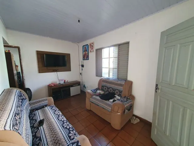 Casa de esquina com 2 quartos no Guanabara — foto 4