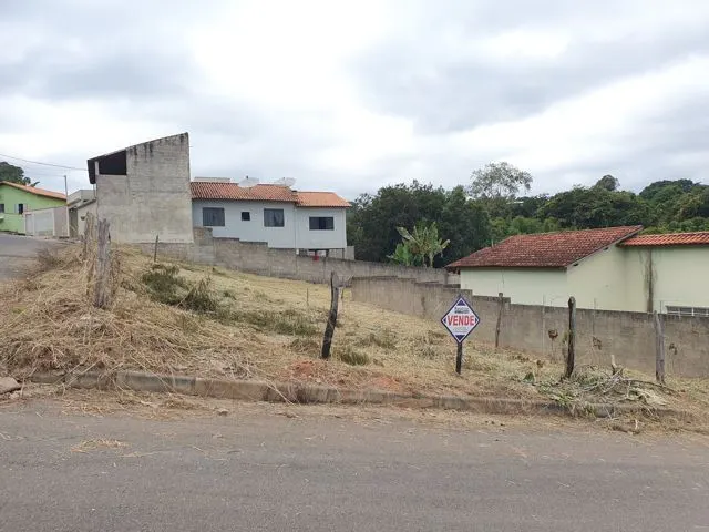 Lote de esquina com 250 m² no Santa Tereza II — foto 2
