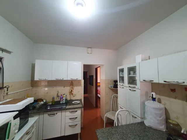 Casa com 3 quartos no Centro — foto 17