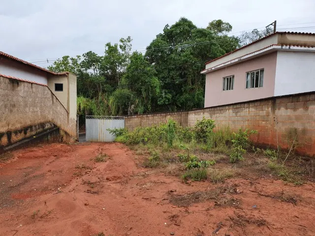 Lote murado de 894 m² no Canadá — foto 4