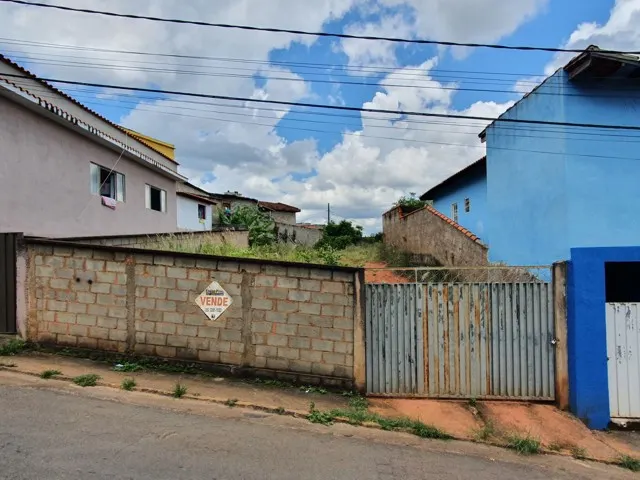 Lote murado de 894 m² no Canadá — foto 2